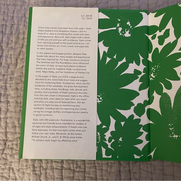 ♠️SALE♠️ Kate Spade Style book - Picture 4 of 6